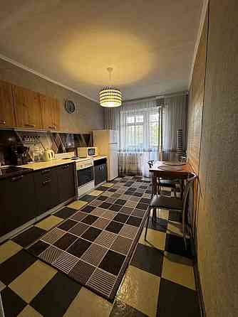 Оренда Квартира 1-кімнатна, 2/10 поверх на Бориспільска, 12б Київ