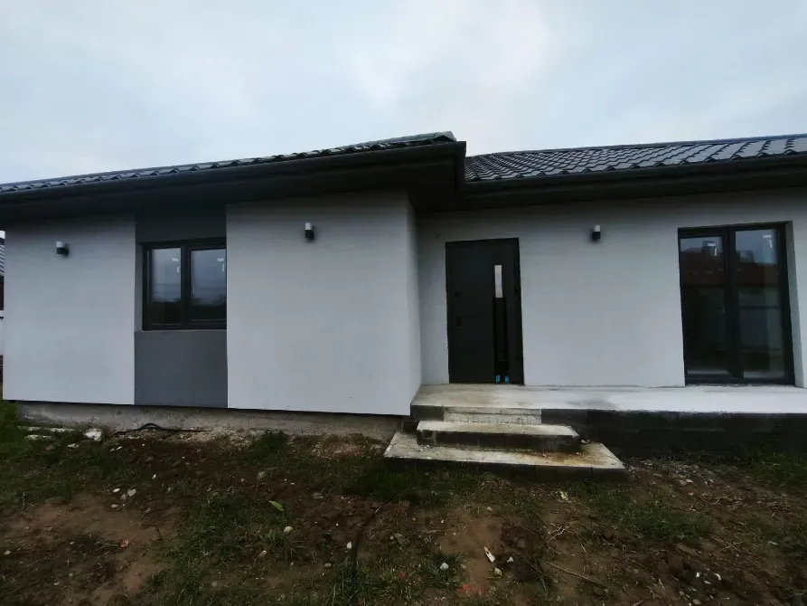 Продажа 1-этажный Дом с участком 4 сот 120 кв.м 3 комн. на Чеська Ужгород - изображение 3