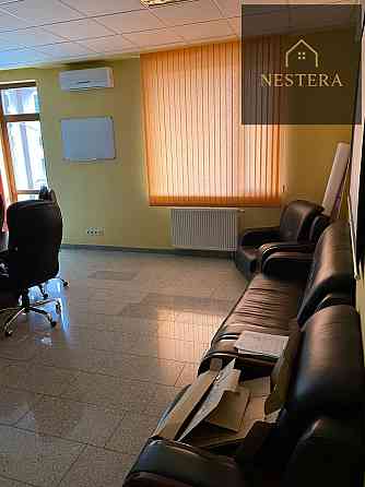 Оренда офісне приміщення на Жупанатська пл., 1 приміщень - 8, поверх - 2/7 Ужгород