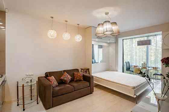 Продаж Квартира 1-кімнатна, 5/5 поверх на Лаврська вул., д. 8 Київ