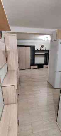 Оренда Квартира 2-кімнатна, 1/5 поверх на Салютна, 21 Киев