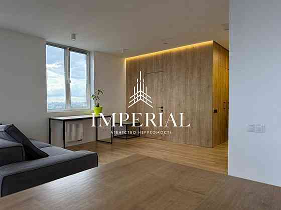 Продаж Квартира 2-кімнатна, 27/27 поверх на вул. Лобановського Kiev