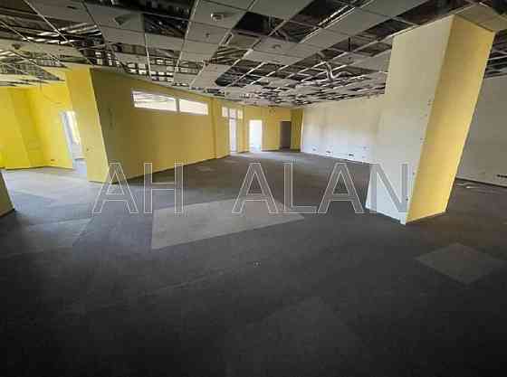 Оренда офісне приміщення на Лугова вул., 12 поверх - 2/3 Київ