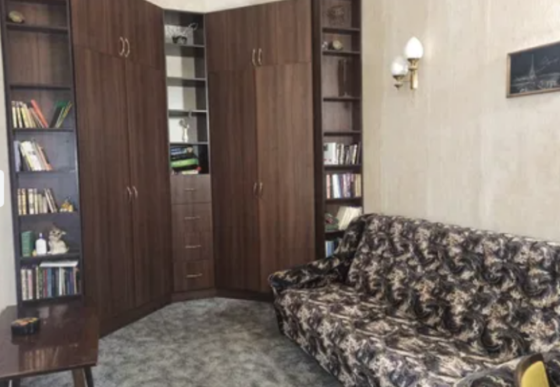 Четырехкомнатная квартира в центре города, улица Новосельского Одеса