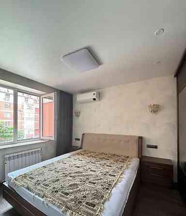 Продаж Квартира 3-кімнатна, 2/5 поверх на Гетьманская, 7 Днепр