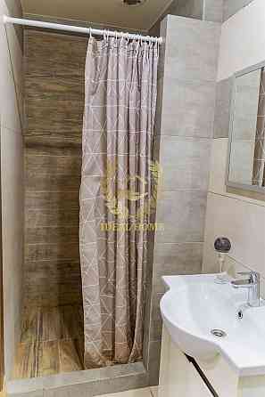 Квартира в цоколі з ремонтом та меблями, поруч інфраструктура і ліс 