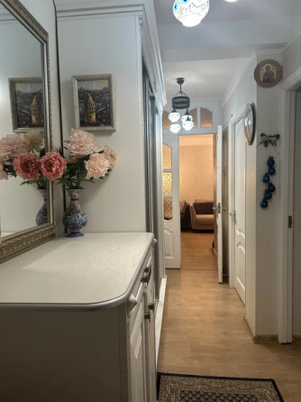 Продаж Квартира 3-кімнатна, 6/9 поверх на Васильківська, 2а Kiev