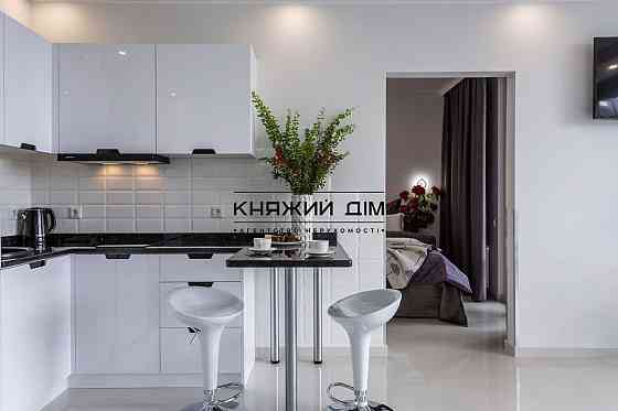 Оренда Квартира 2-кімнатна, 22/26 поверх на Заречная ул. Kiev