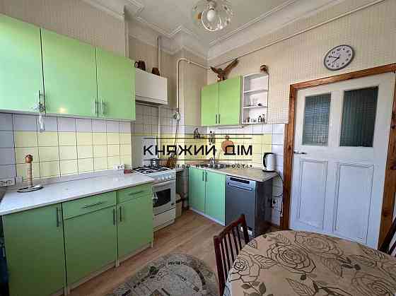 Оренда Квартира 2-кімнатна, 5/6 поверх на Эспланадная ул. Киев