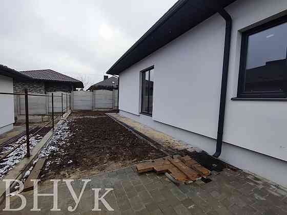 Продаж Квартира 3-кімнатна, 1/1 поверх на Словянська 