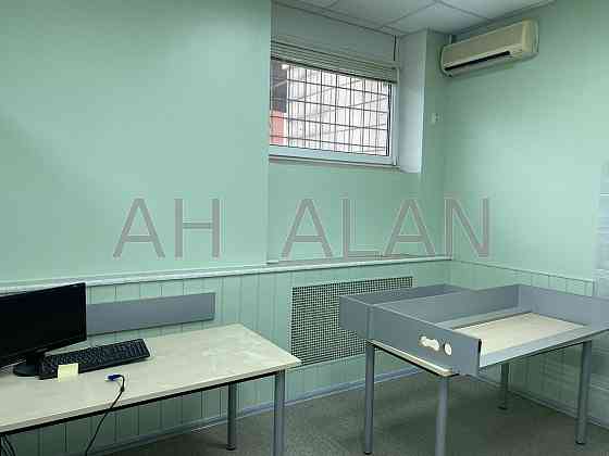 Оренда Будинок 11-кімнатний на Кудрявська вул., 31/33 Київ