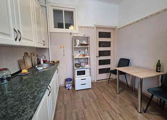 Продаж Квартира 2-кімнатна, 4/7 поверх на Федорова вул., д. 6А Киев