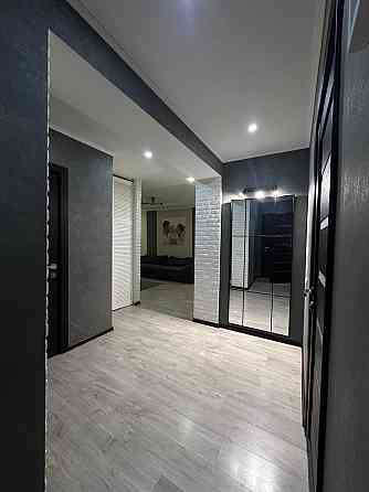 Продаж Квартира 3-кімнатна, 1/5 поверх на вул. Гречка Zhytomyr