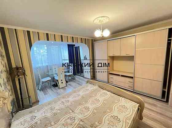 Оренда 2 кім. розд. на Антоновича в Центрі м. Олімпійська Код об 1152760 Киев