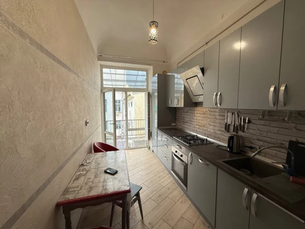 Продам 3-х комнатную квартиру в центре города Одесса - изображение 1