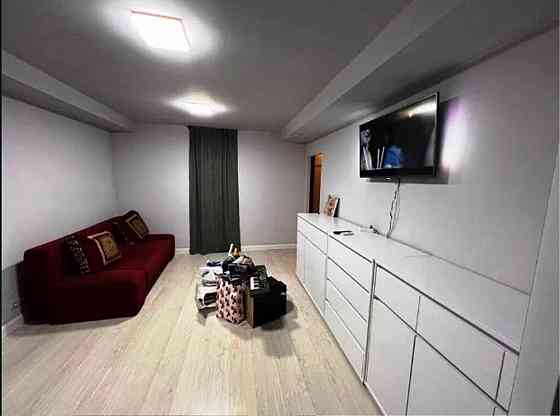 Продаж Квартира 1-кімнатна, 2/9 поверх на улица Русановская Набережная, д.10 Киев