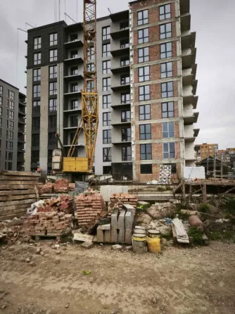 Продаж 2к Квартира 61 кв.м {geo.addres} Ужгород