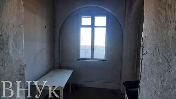 Продаж Квартира 2-кімнатна, 1/1 поверх на Степана Бандери, (Кузнєцова) Kivertsy