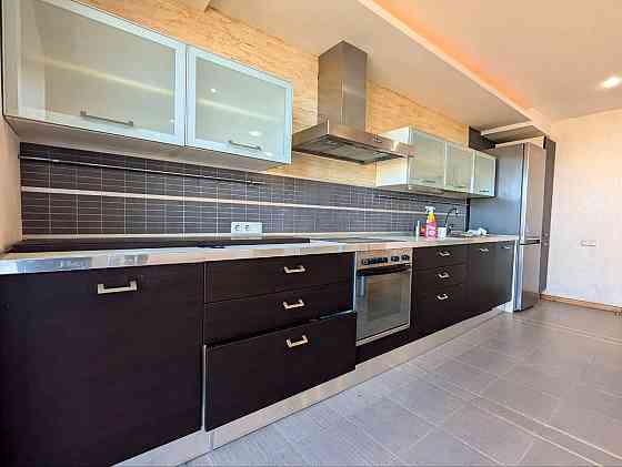 Продаж Квартира 3-кімнатна, 18/25 поверх на Мирного Панаса вул., д. 28-А Київ