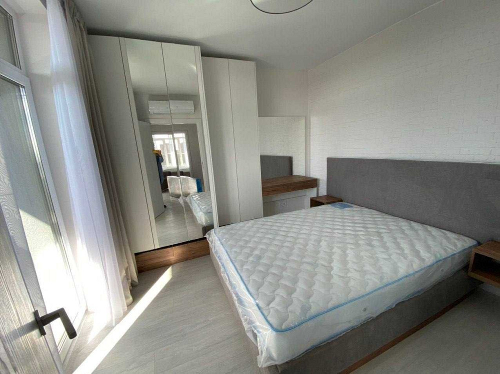 Продаж Квартира 3-кімнатна, 17/25 поверх на Васильківська вул., д. 100а Київ - фото 1