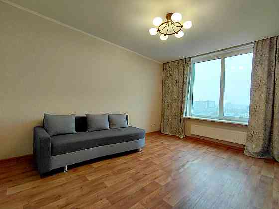 Продаж Квартира 1-кімнатна, 13/25 поверх на Богатирська вул., д. 6а Kiev