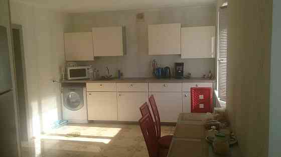 Оренда Квартира 3-кімнатна, 13/13 поверх на Алматинська, 37-б Київ