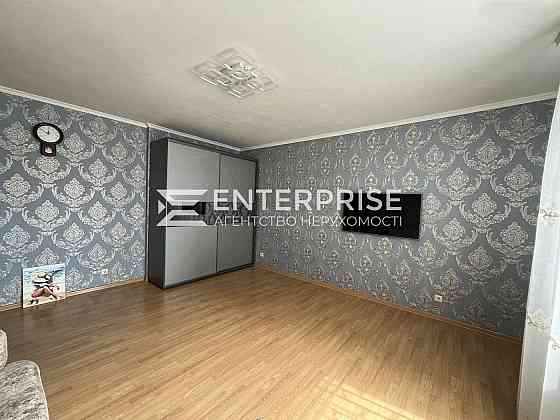 Продаж Квартира 2-кімнатна, 17/23 поверх на вул. Пчелки Елены Kiev