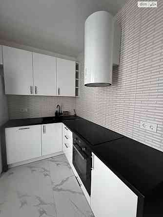 Продаж Квартира 3-кімнатна, 10/16 поверх на Івана Виговського вул., д. 10Е Київ