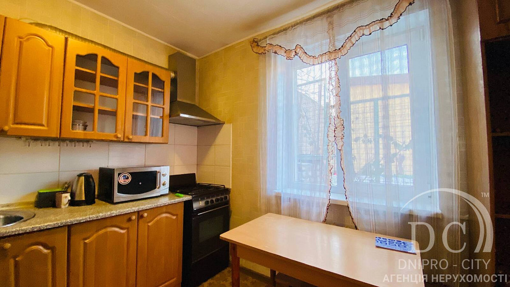 Оренда Будинок на Михайла Грушевського вул., 35 Дніпро - фото 1