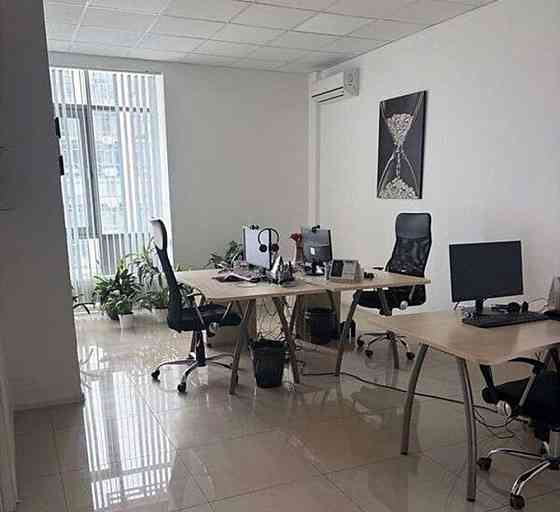 Оренда офісне приміщення на улица Трускавецкая, д.8 приміщень - 2, поверх - 20/24 Київ