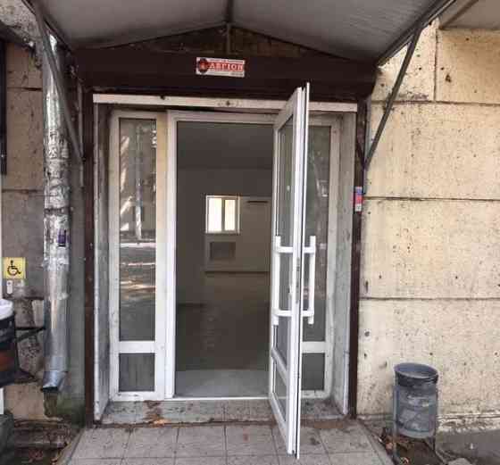 Оренда торгове приміщення на Сегедская ул. поверх - 1/5 Одеса