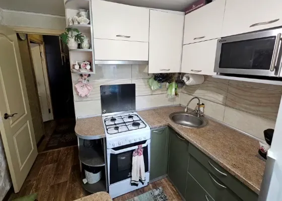 Продаж 2к Квартира 45 кв.м осенняя 3 Дніпро