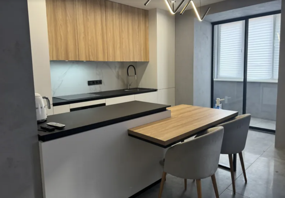 Продаж 2к квартири 60 кв. м на просп. Степана Бандери Ternopil'
