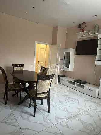 Продаж Квартира 4-кімнатна, 2/4 поверх на вул. Героїв Харкова Харків