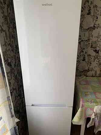 Оренда Квартира 2-кімнатна, 7/9 поверх на Мілютенка, 15а Киев