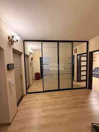 Продаж Квартира 3-кімнатна, 15/16 поверх на вул. Валентинівська Kharkiv