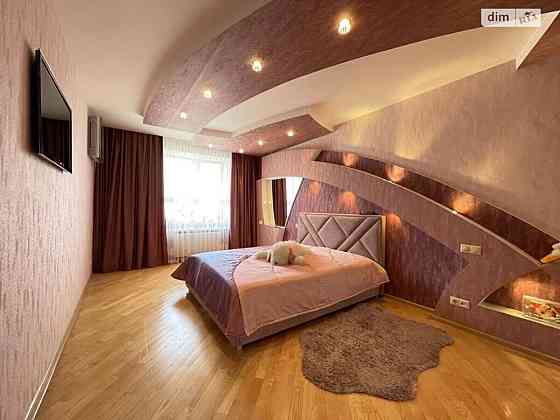 Продаж Квартира 3-кімнатна, 7/9 поверх на Ющенка Vinnytsya