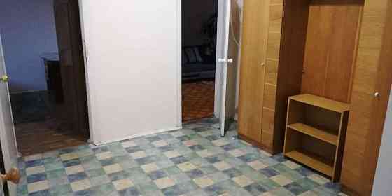 Оренда Квартира 3-кімнатна, 4/10 поверх на ул. Анны Ахматовой, 17 Київ