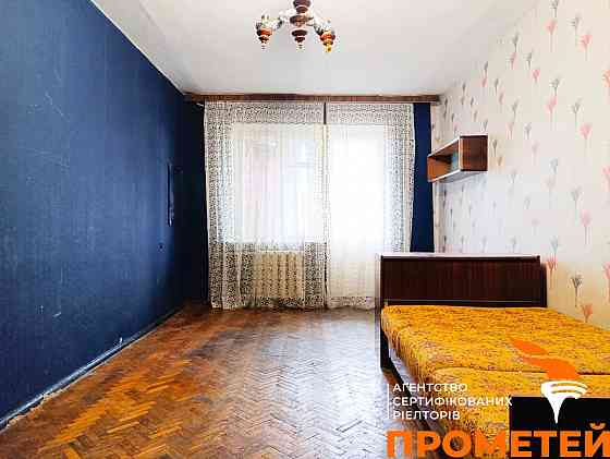 Продаж Квартира 1-кімнатна, 5/5 поверх на Харківське Шосе, 8. Киев