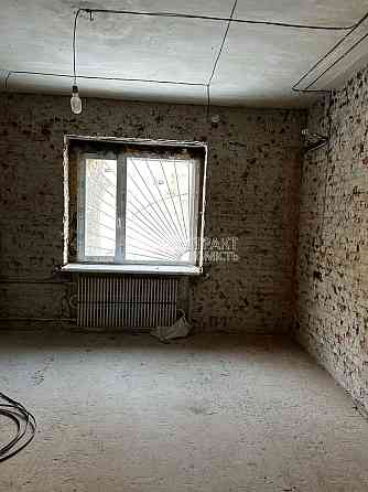 Продаж Квартира 2-кімнатна, 1/5 поверх на вул. Незалежності Харків