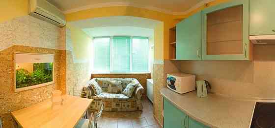 Оренда Квартира 1-кімнатна, 7/16 поверх на вул. Антоновича, 158 Киев