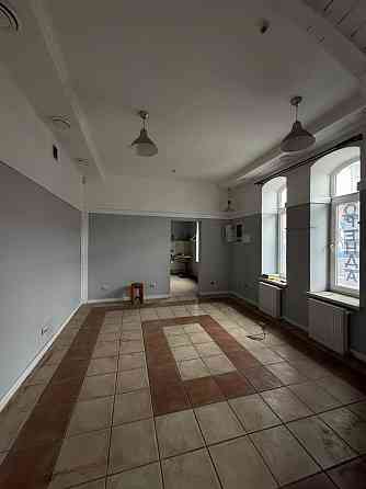 Продаж торгове приміщення на вул. Залізнична поверх - 1 Ivano-Frankivs'k