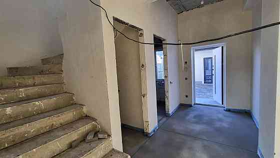 Продаж Будинок 4-кімнатний на ул. Ясеневая, 23 Лиманка