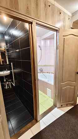 Продаж Квартира 2-кімнатна, 2/8 поверх на Голосіївський вул., д. 82 Київ