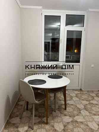 Оренда Квартира 1-кімнатна, 3/24 поверх на Левитана ул. Київ