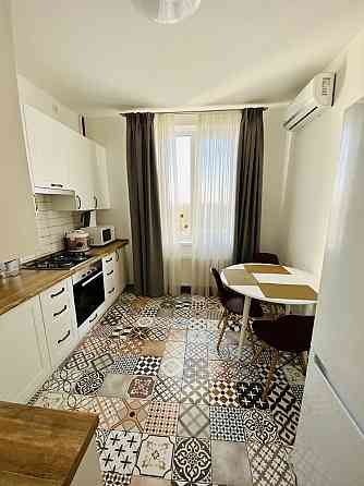 Продаж Квартира 2-кімнатна, 8/9 поверх на Писаржевського Академіка вул., д. 8 Киев