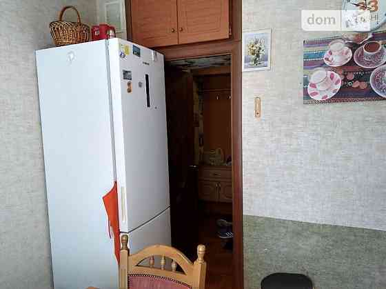 Оренда Квартира 3-кімнатна, 6/10 поверх на Харьковское шоссе, 168е Київ