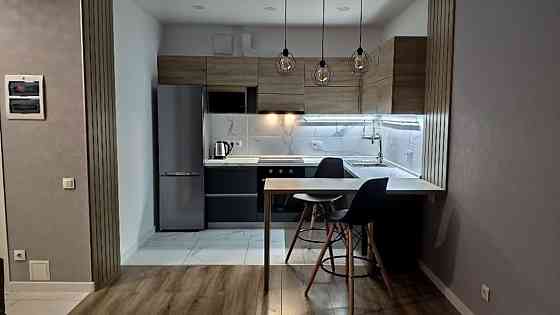 Оренда Квартира 1-кімнатна, 23/25 поверх на Днепровская набережная, 16-г Київ