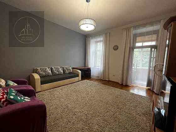 Продаж Квартира 2-кімнатна, 4/4 поверх на Саксаганського вул., д. 44-Б Киев