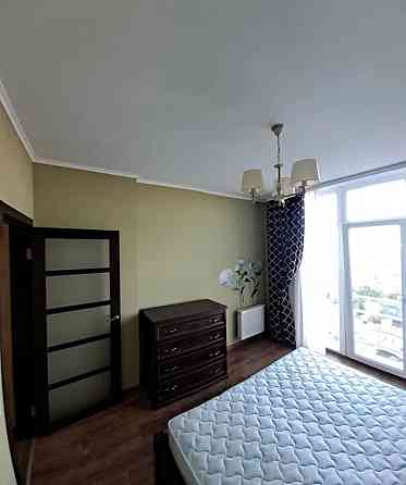 Оренда Квартира 2-кімнатна, 18/24 поверх на Сімї Кульженків, 31а Киев